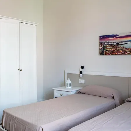 Salvator Rosa 108 ゲストハウス