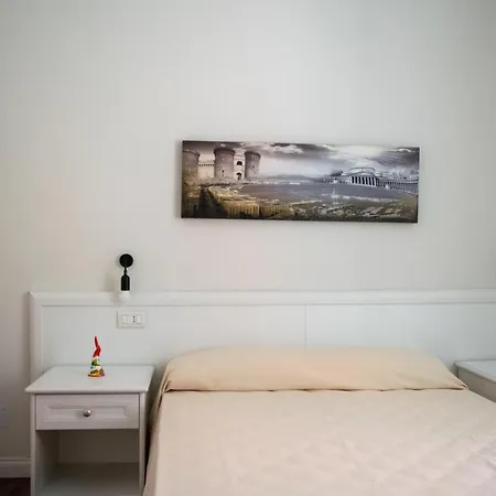 ゲストハウス Salvator Rosa 108